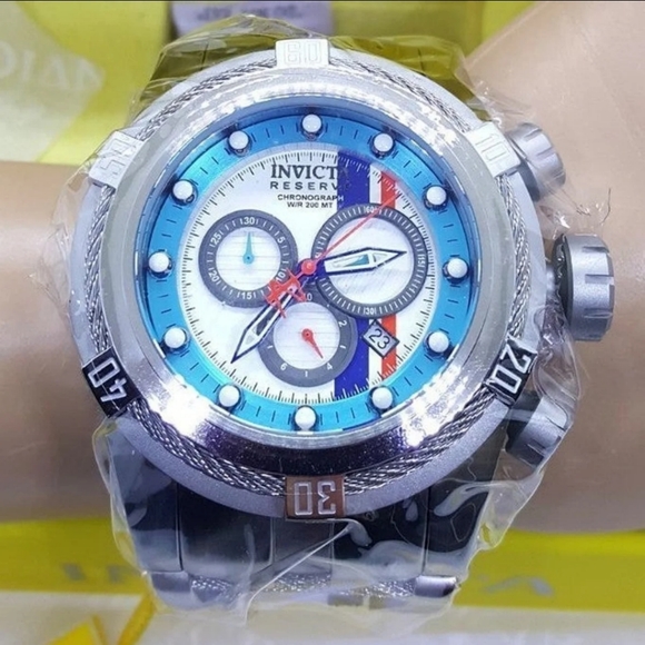 FIRM PRICE-$2900 Invicta Bolt Zeus Swiss Chrono - Picture 2 of 14